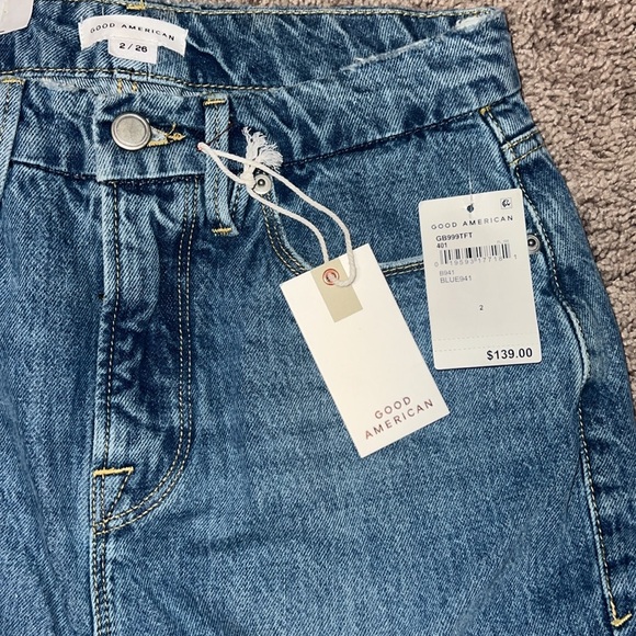 Good American Jeans - Picture 2 of 6
